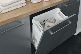 В складской программе компании MAKMART появилась удобная и функциональная новинка — линия встраиваемых корзин Laundry. 